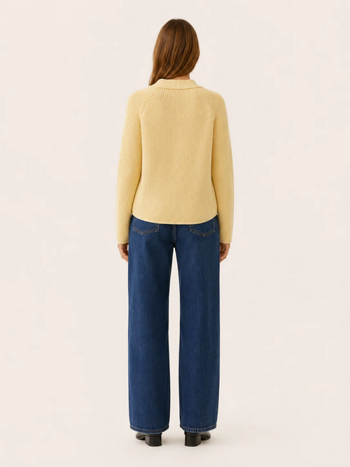 Lysandra | Classic Ribbed V-Neck Button Cardigan